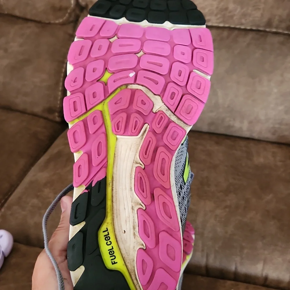 New Balance R60 Fuel Cell - Picture 11 of 12